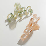 Willow Spring | Large Squiggle Claw Clip